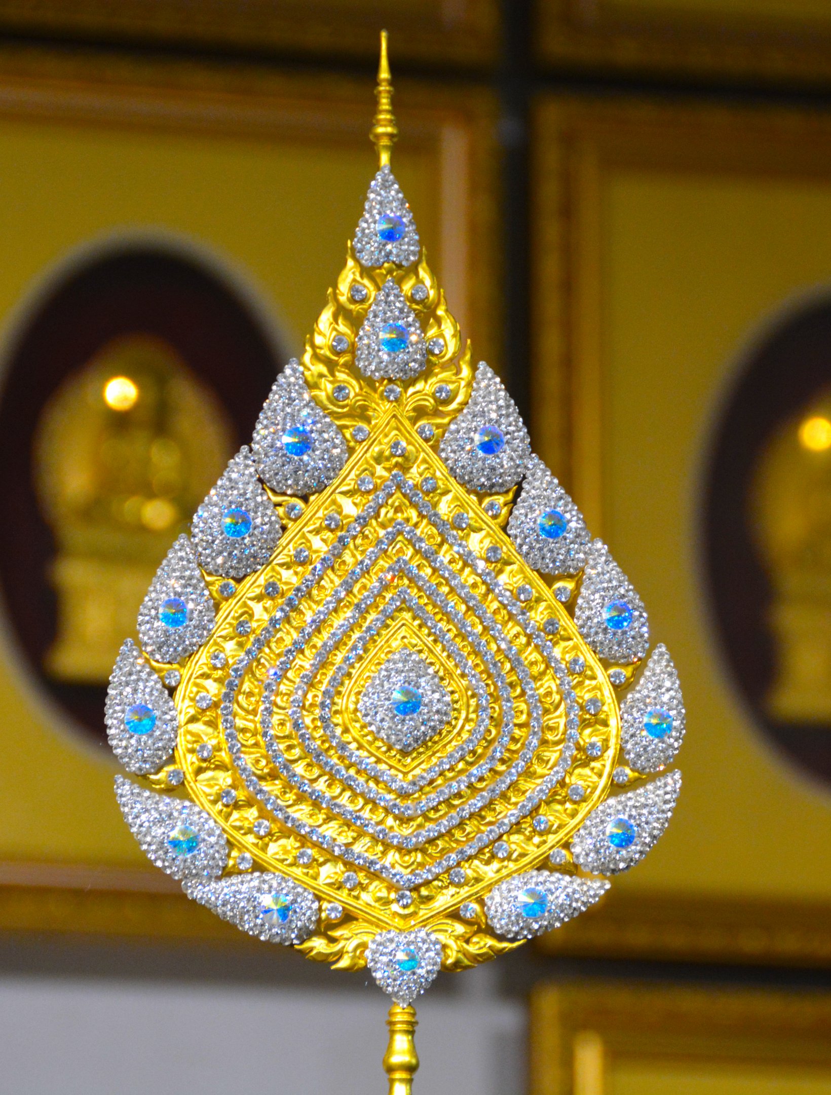 Spectacular gemstones