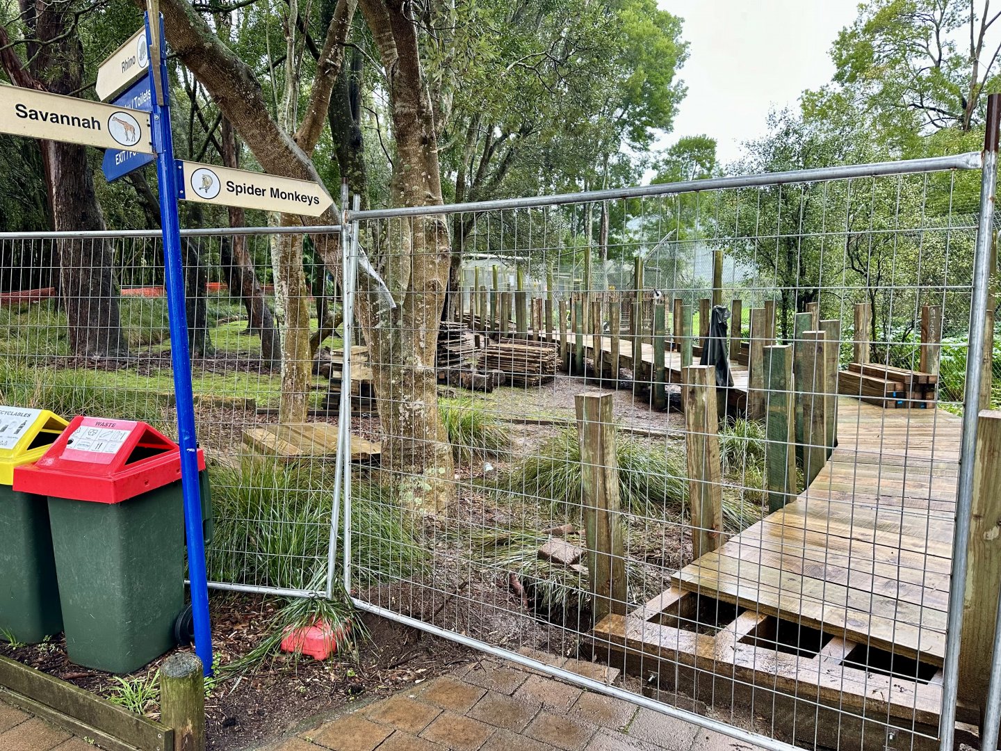 Spider Monkey Boardwalk Rennovations
