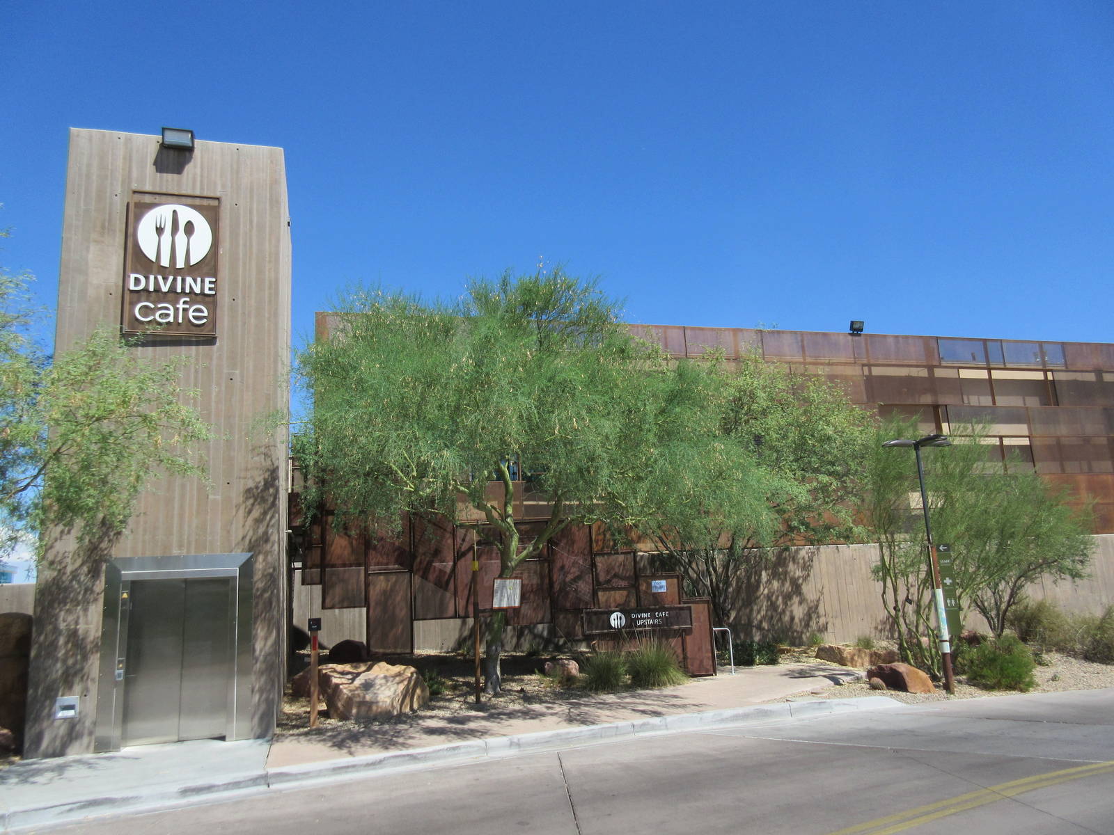 Springs Preserve (Nevada) - Divine Cafe Exterior