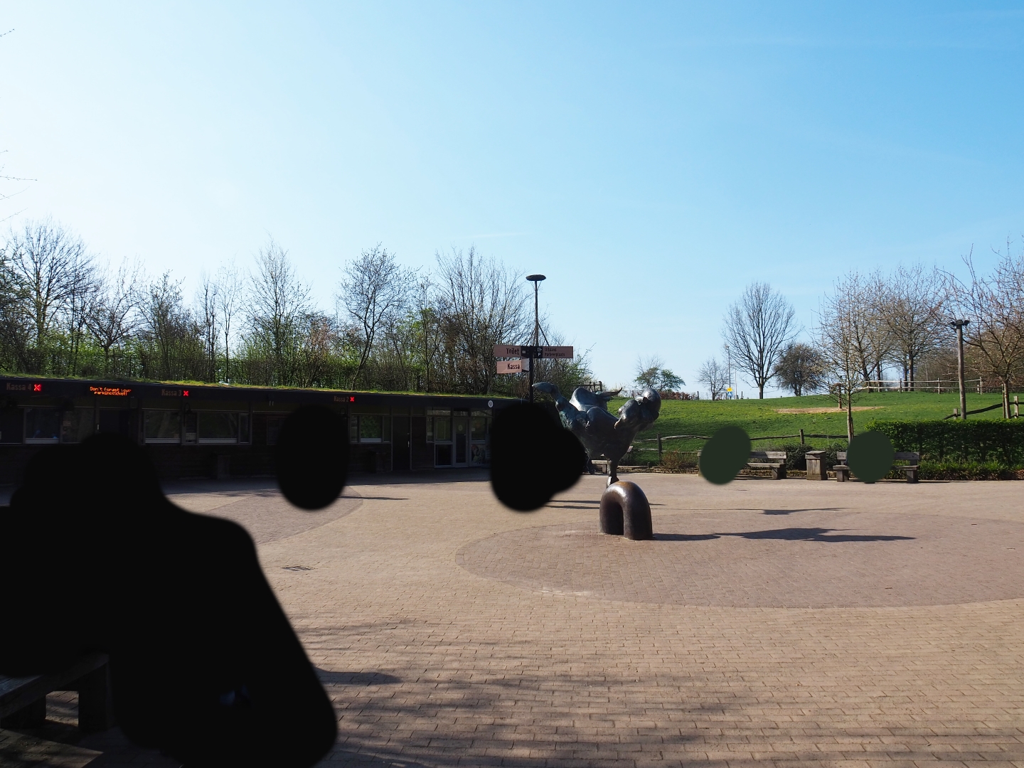 Square by the ticket offices, 2019-03-30