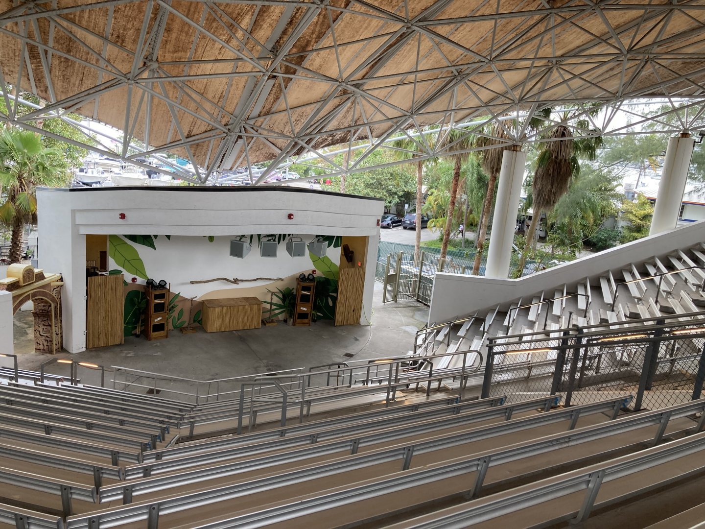 Stadium Arena Theater Shows