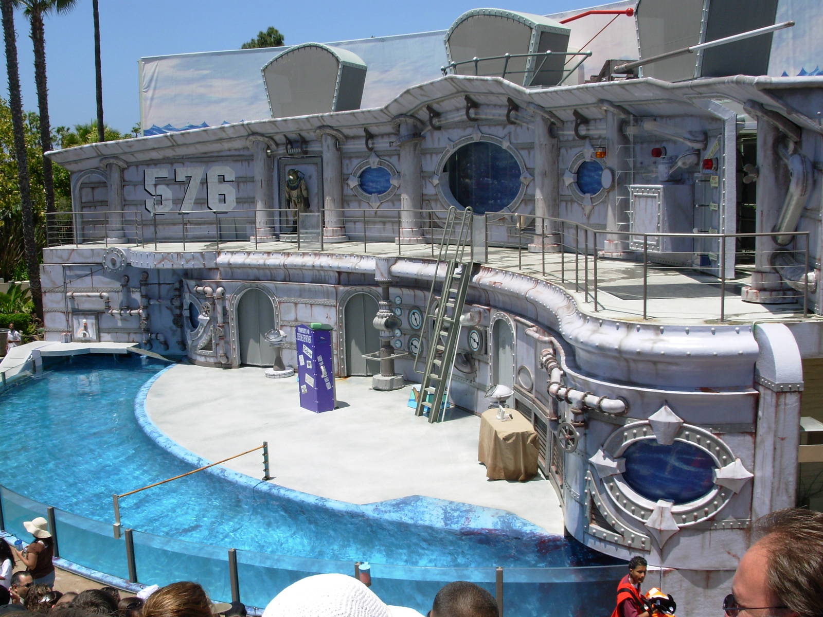 Stage (Sea Lion/Walrus/River Otter Show)
