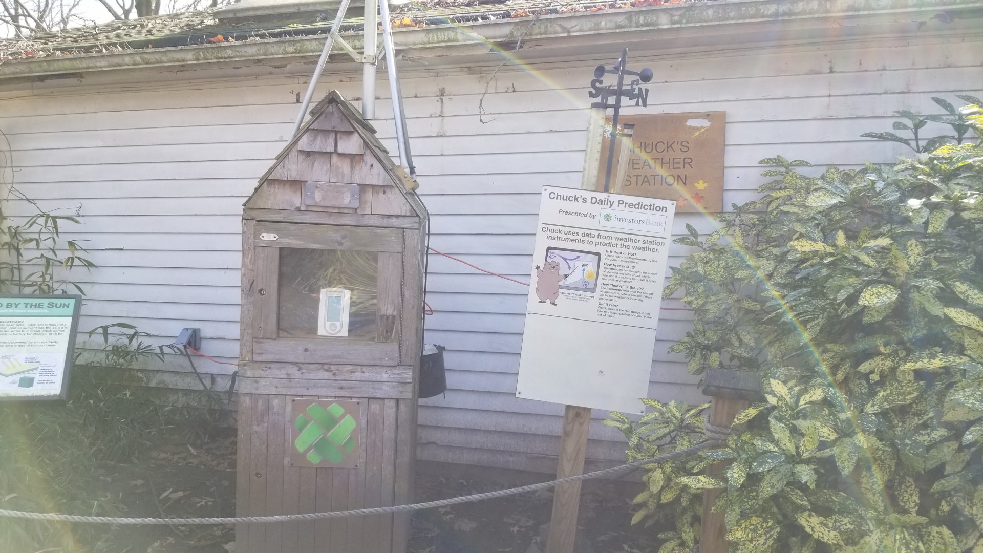 Staten Island Zoo - Chuck's weather station