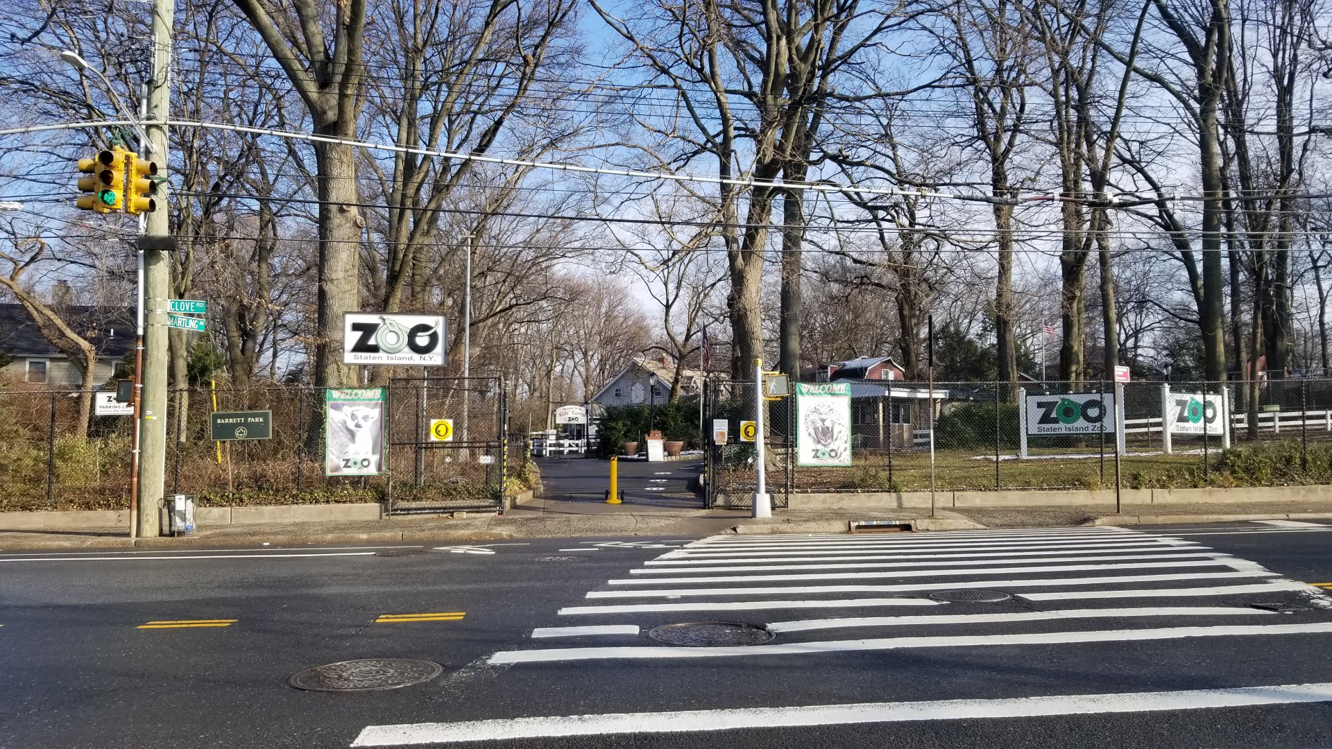 Staten Island Zoo - Entrance (Clove Rd entrance)