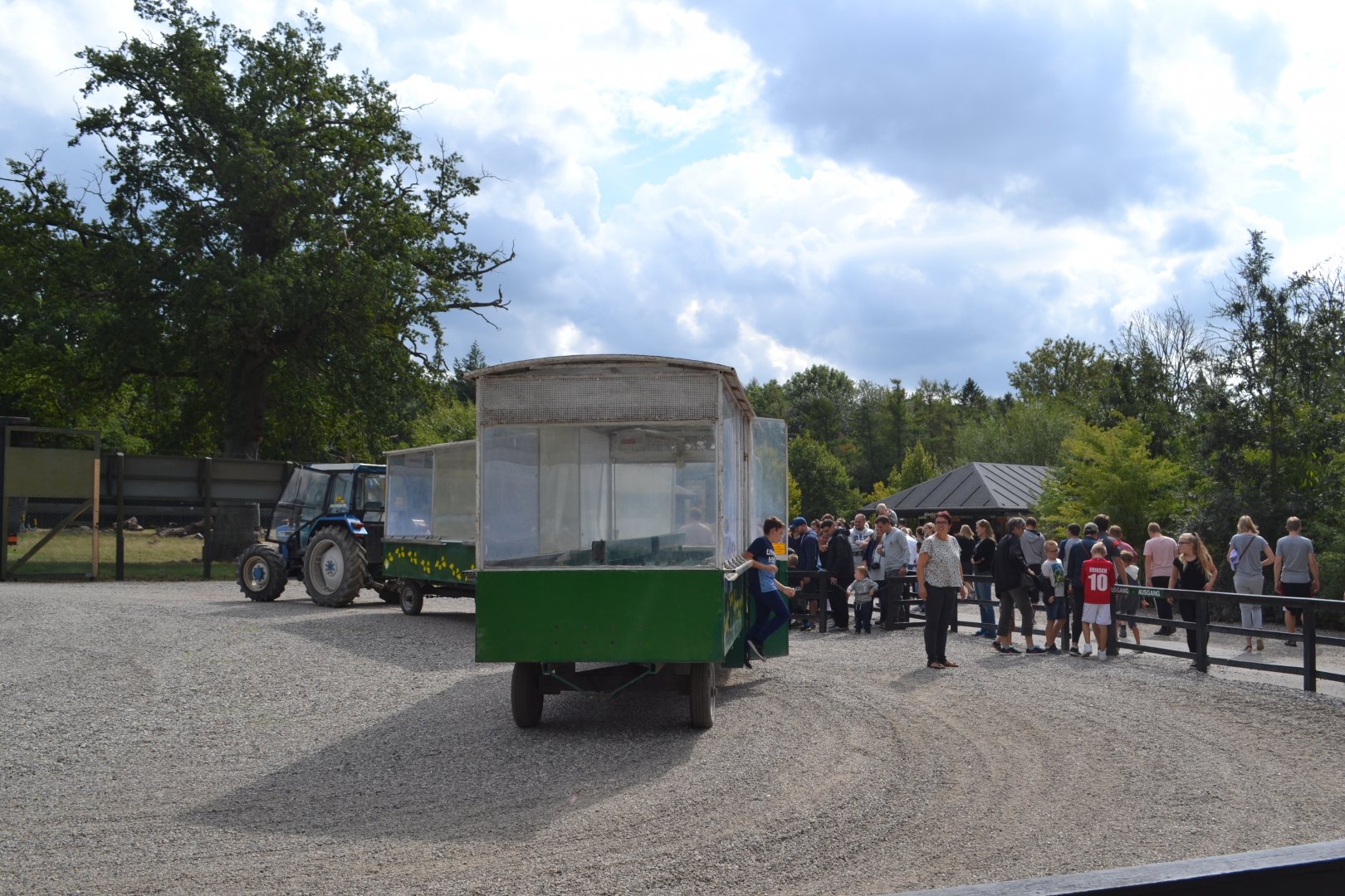 Station for Abebussen in Knuthenborg