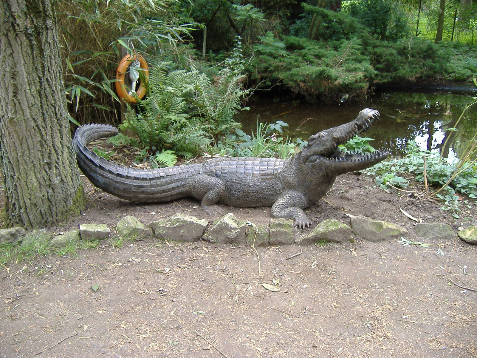 Statue at Linton Zoo, 11 September 2010