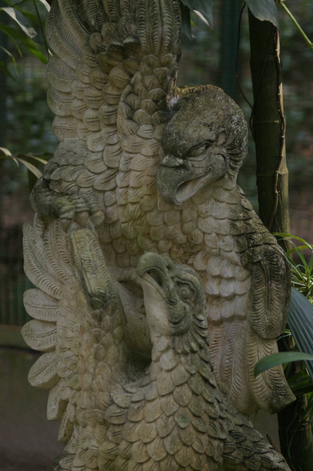 statue at the KL Bird Park, August 2006
