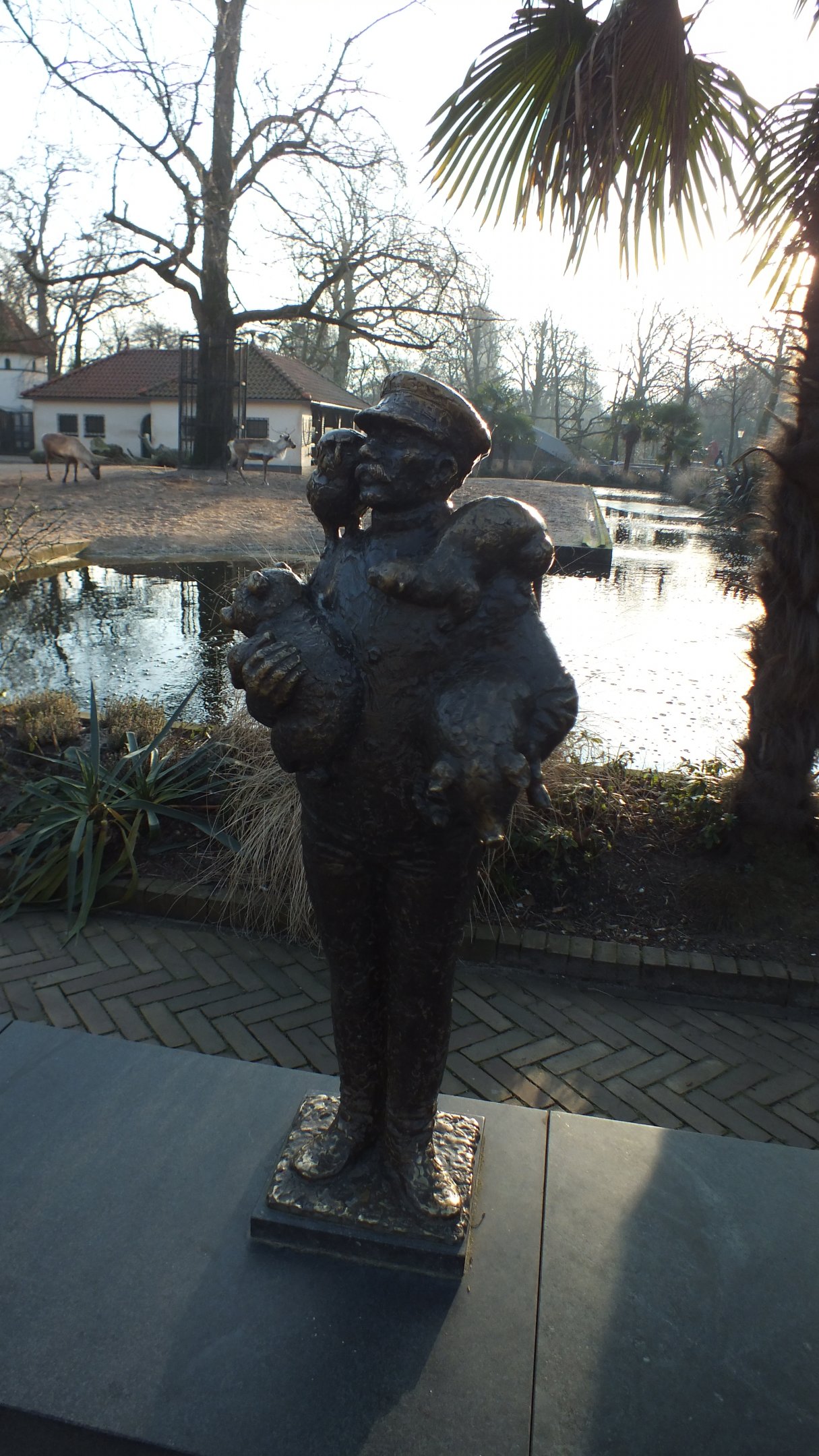 Statue at zoo entrance