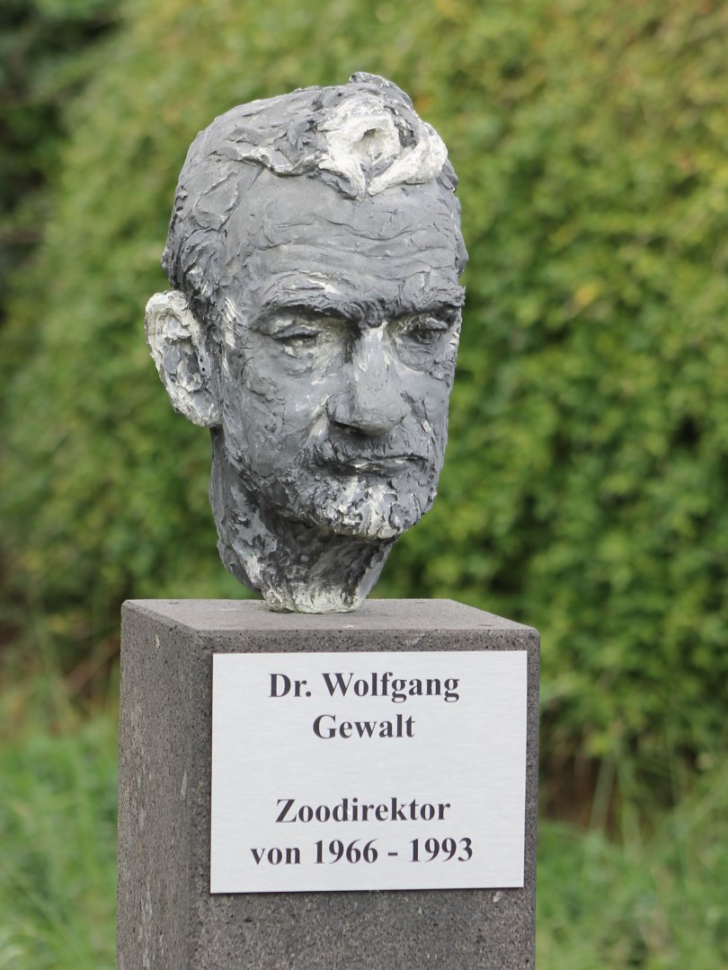 Statue of Dr. Wolfgang Gewalt