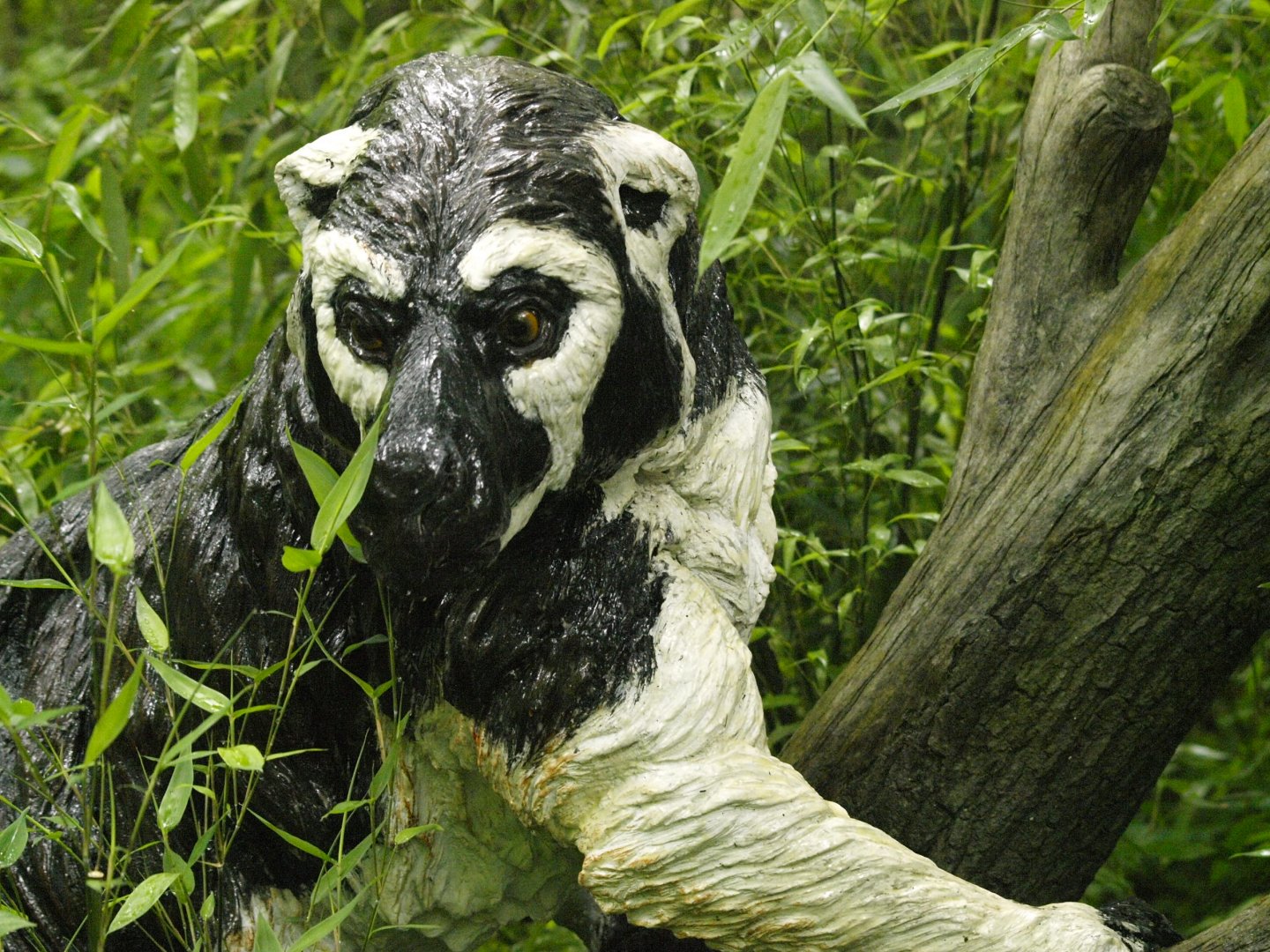 Statue of Megaladapsis