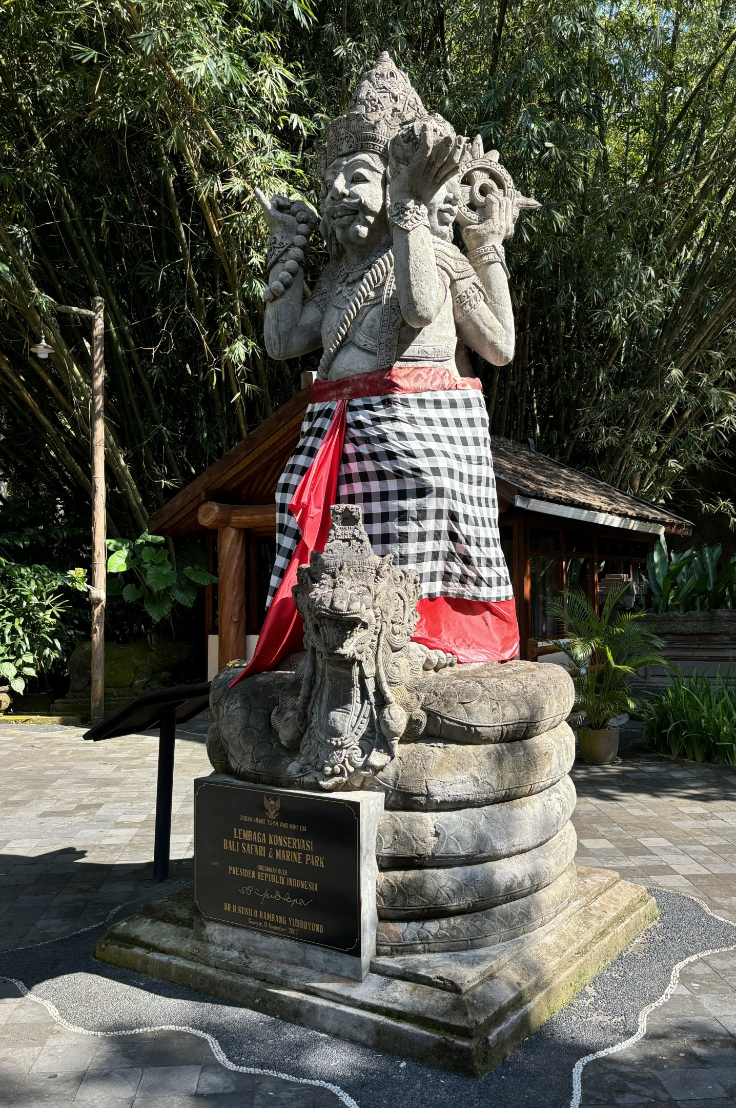 Statue
