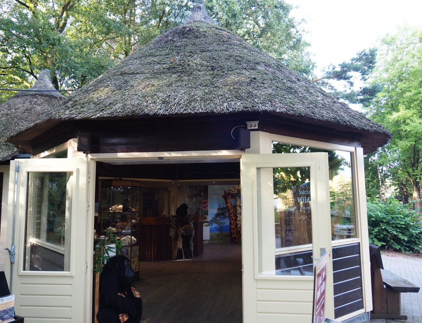 Stichting Wildlife education building, 2019-09-15