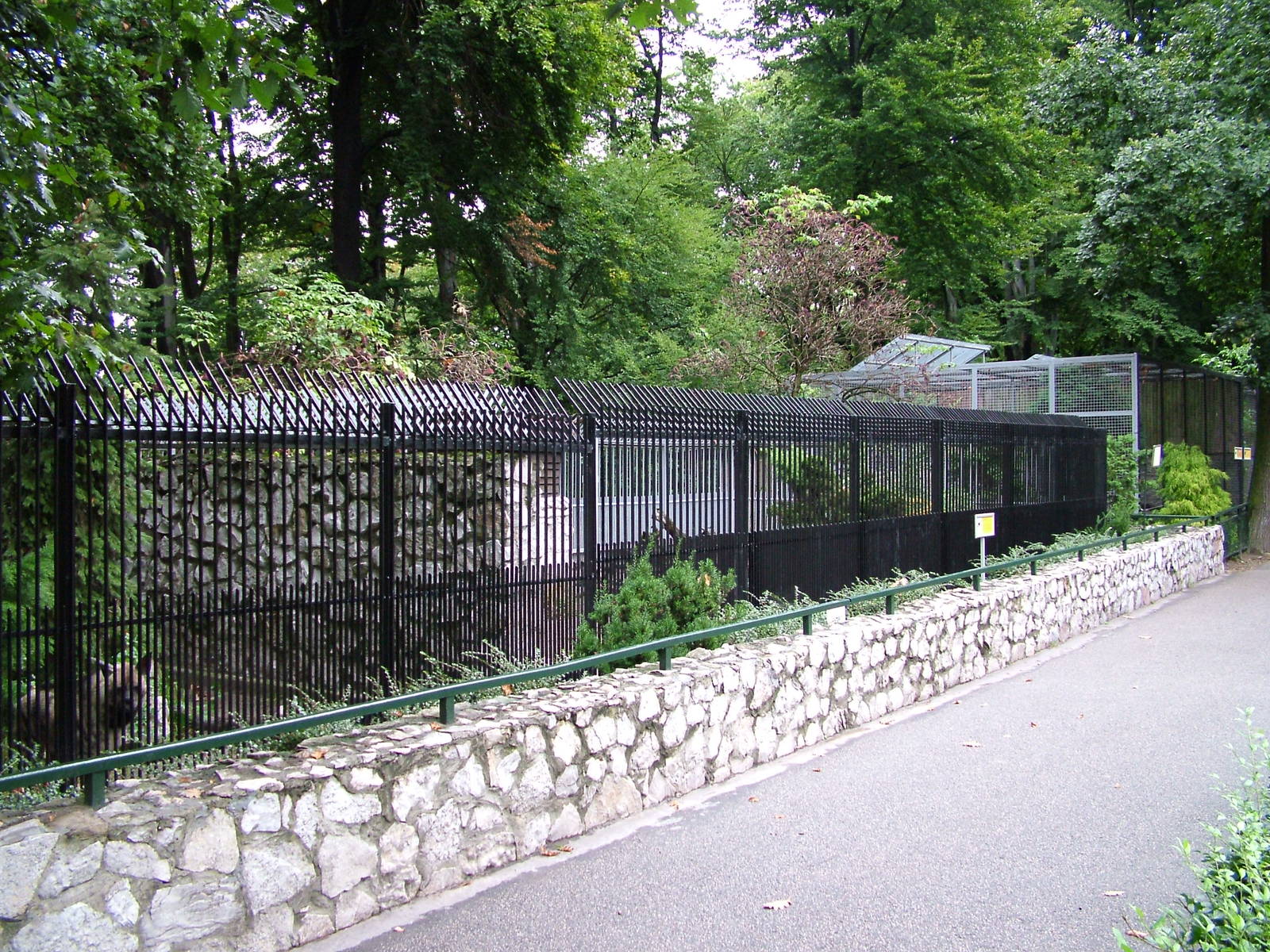 Striped Hyaena enclosure at Krakow 08/09/2008