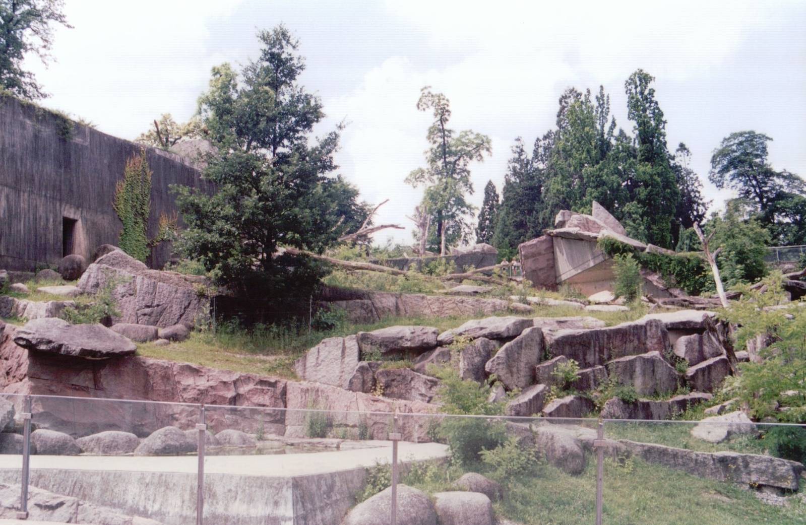 Stuttgart 1999 - Rocky Mountain Goat exhibit
