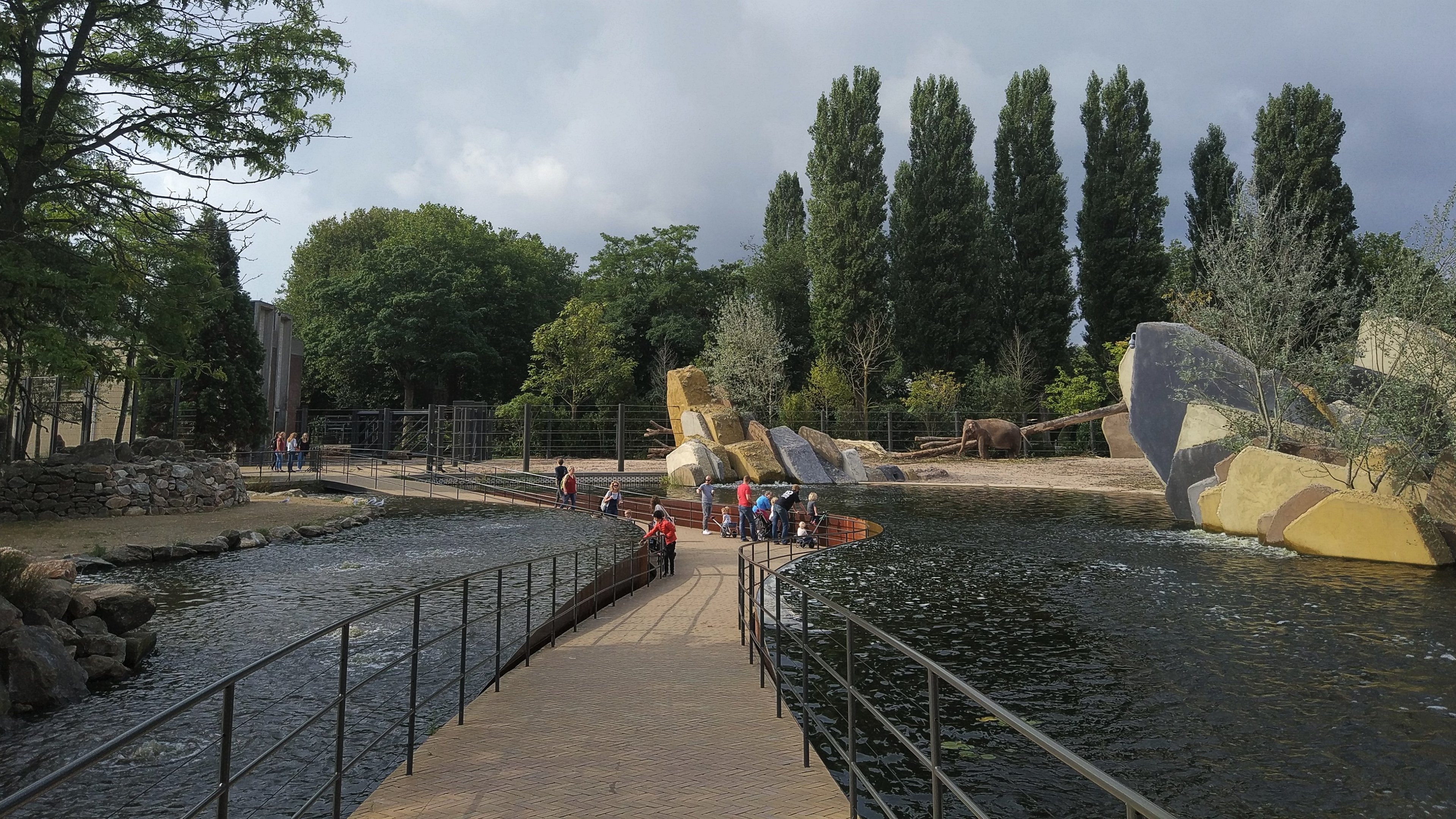 Sub-water Viewing Path