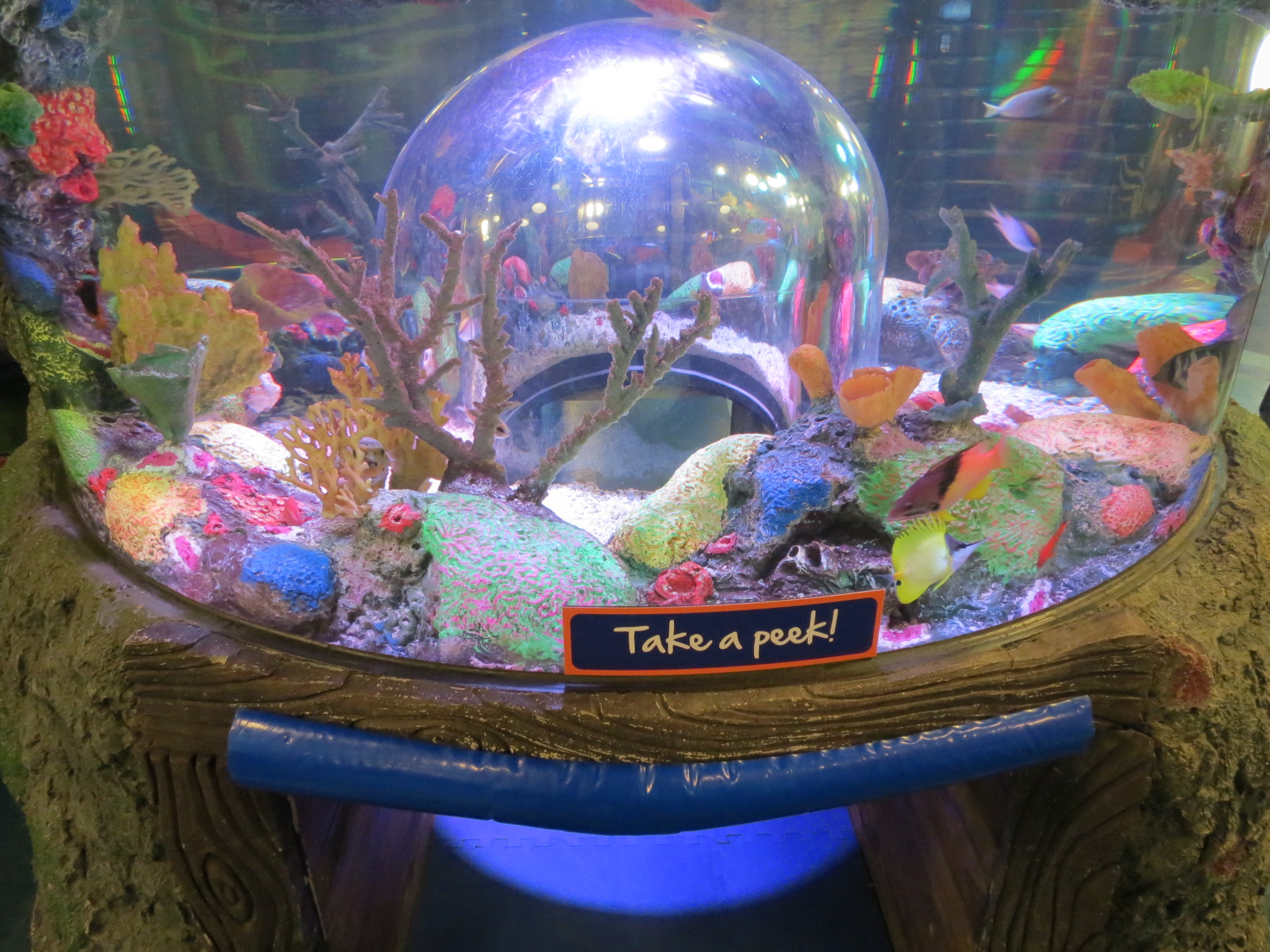 Submarine Play Zone - Pop-up Bubble Tank