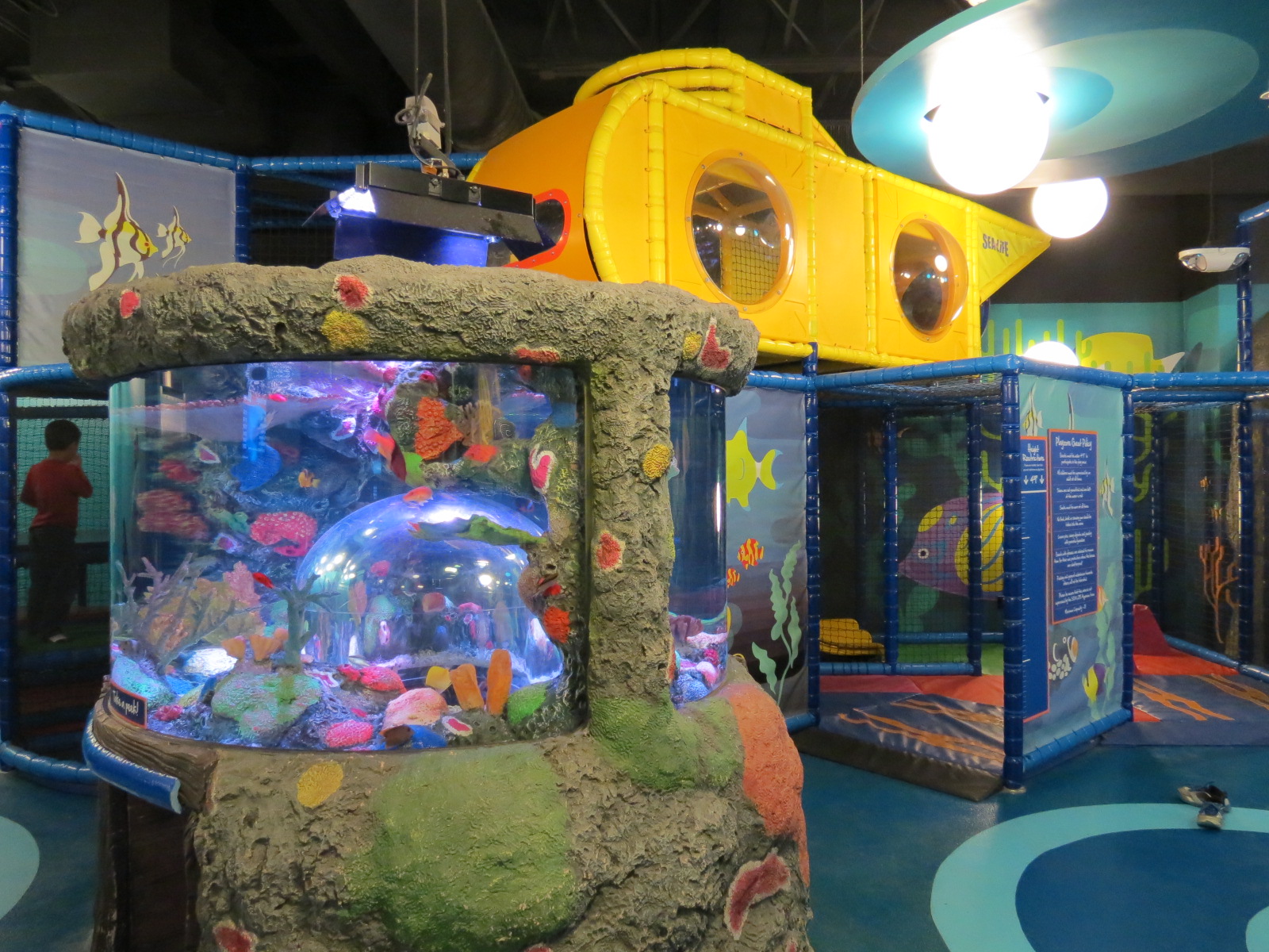 Submarine Play Zone