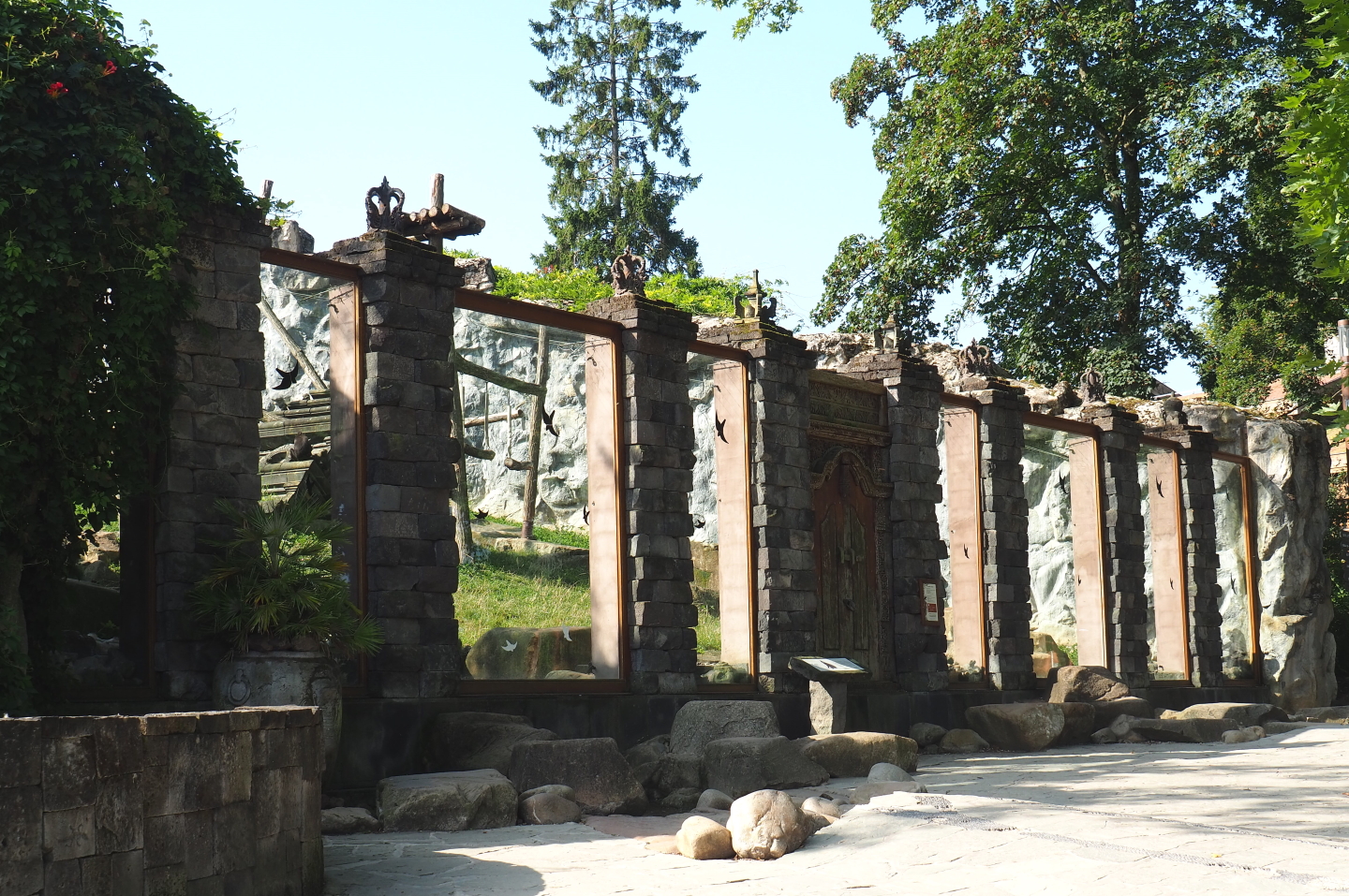 Sulawesi crested macaque viewing area, 2021-09-02