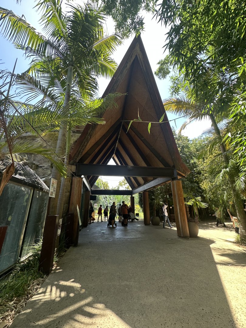 Sumatran Tiger and Orangutang building