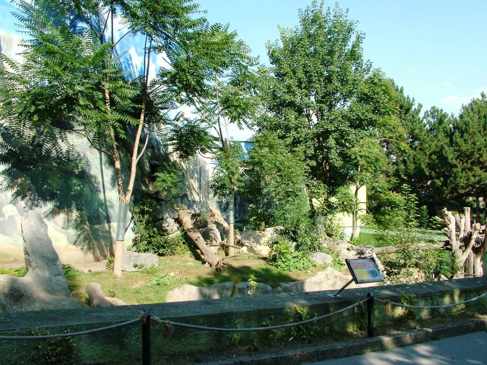 Sun Bear Enclosure at Usti, 29/08/12