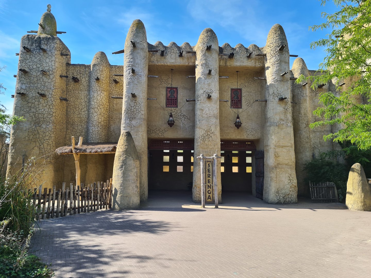 Sun palace (entrance to Serenga)