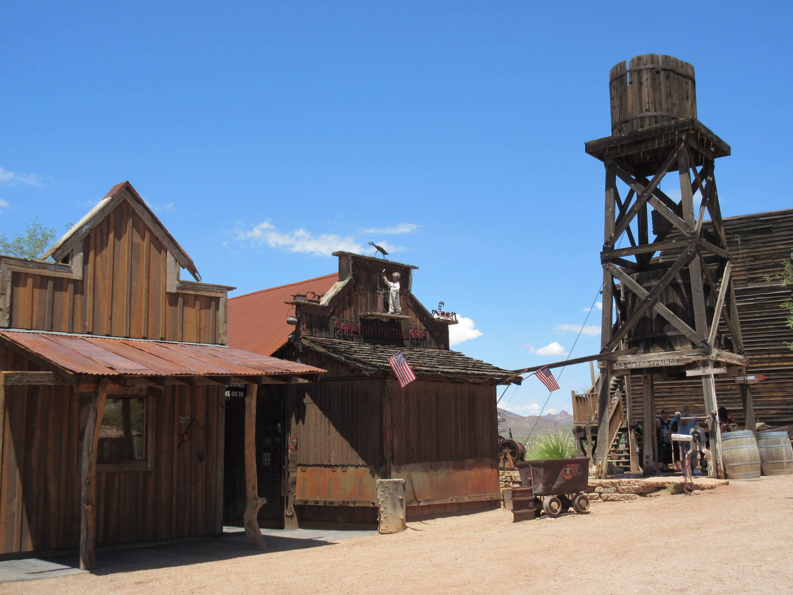 Superstition Serpentarium (Arizona) - Goldfield Ghost Town (Est. 1893)
