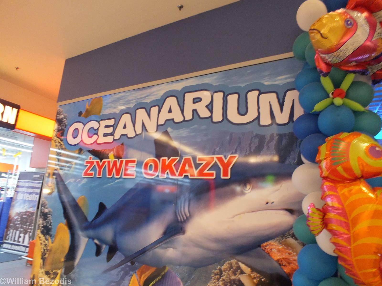 Tacky Entrance to Aquarium