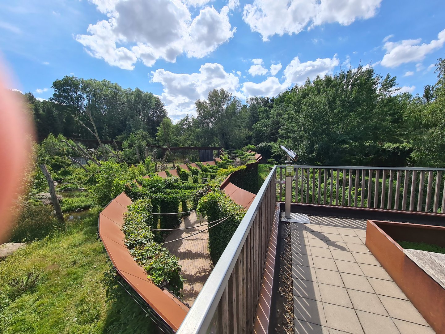 Taiga - Barbary macaque and European lynx enclosures