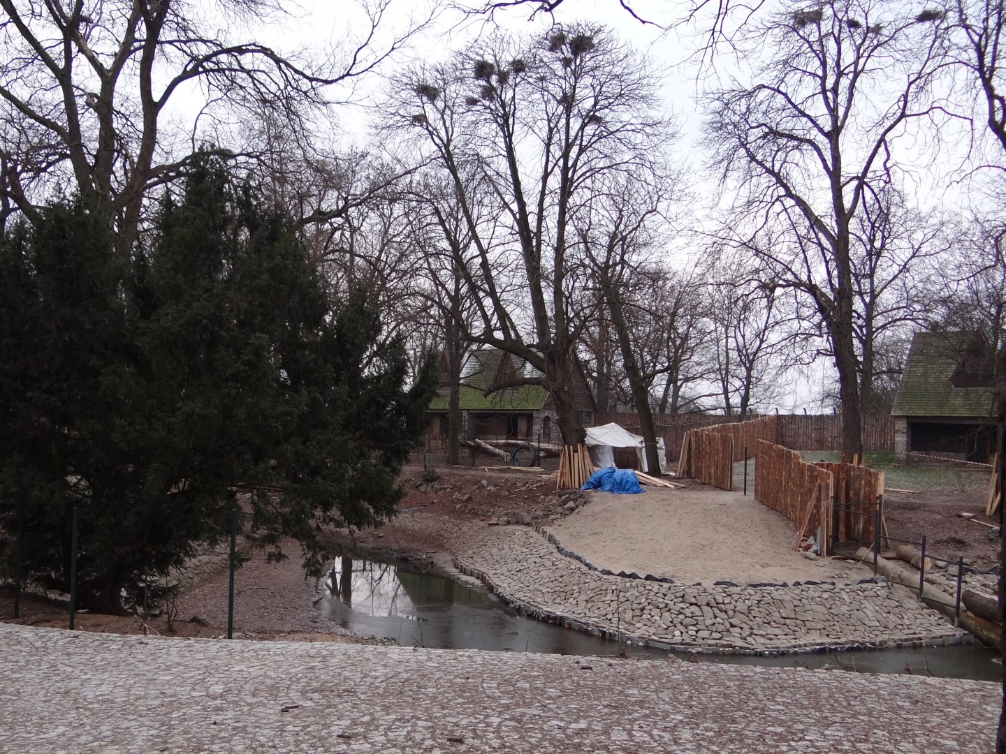 Takin and Alfred deer exhibits under reconstruction