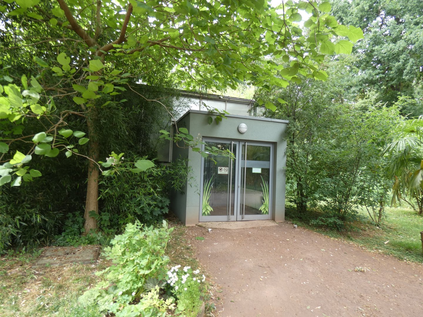 Tapir house entrance