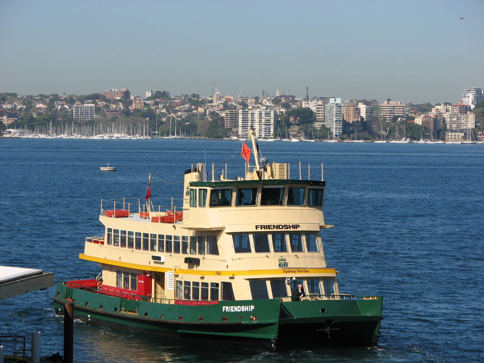 Taronga Zoo 2007 - Ferry arrives at the zoo pier