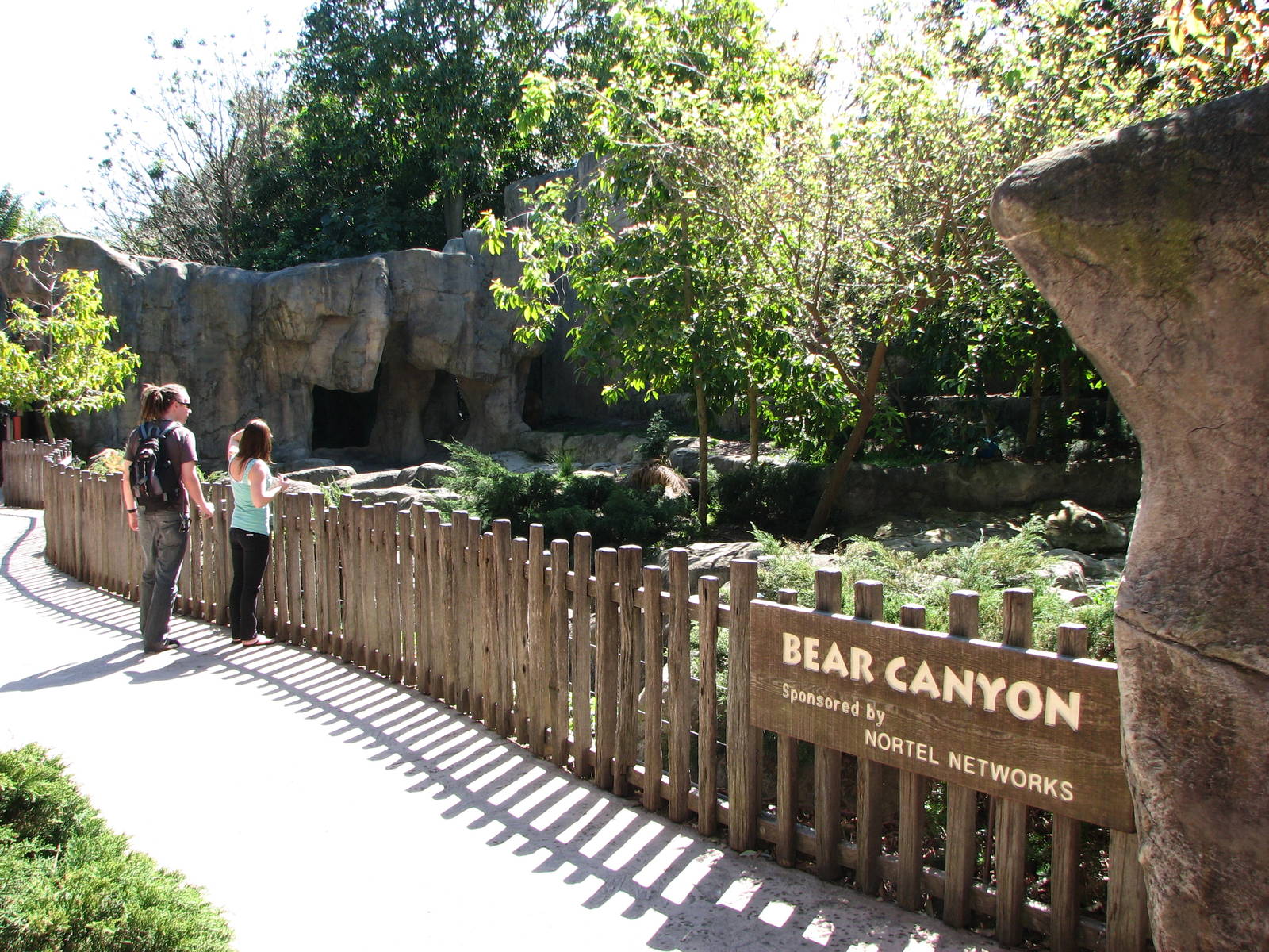 Taronga Zoo 2007 - Front of the Kodiak Bear exhibit