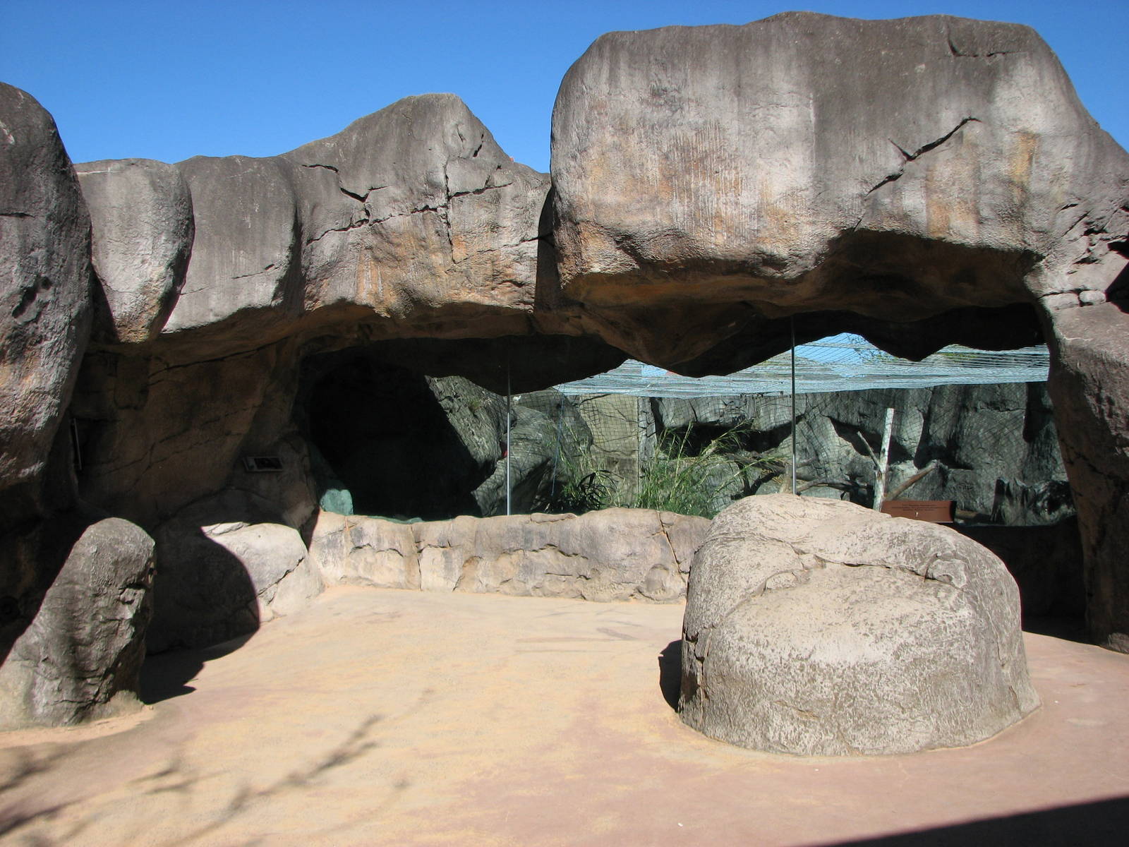 Taronga Zoo 2007 - Front of the Malayan Sun Bear exhibit