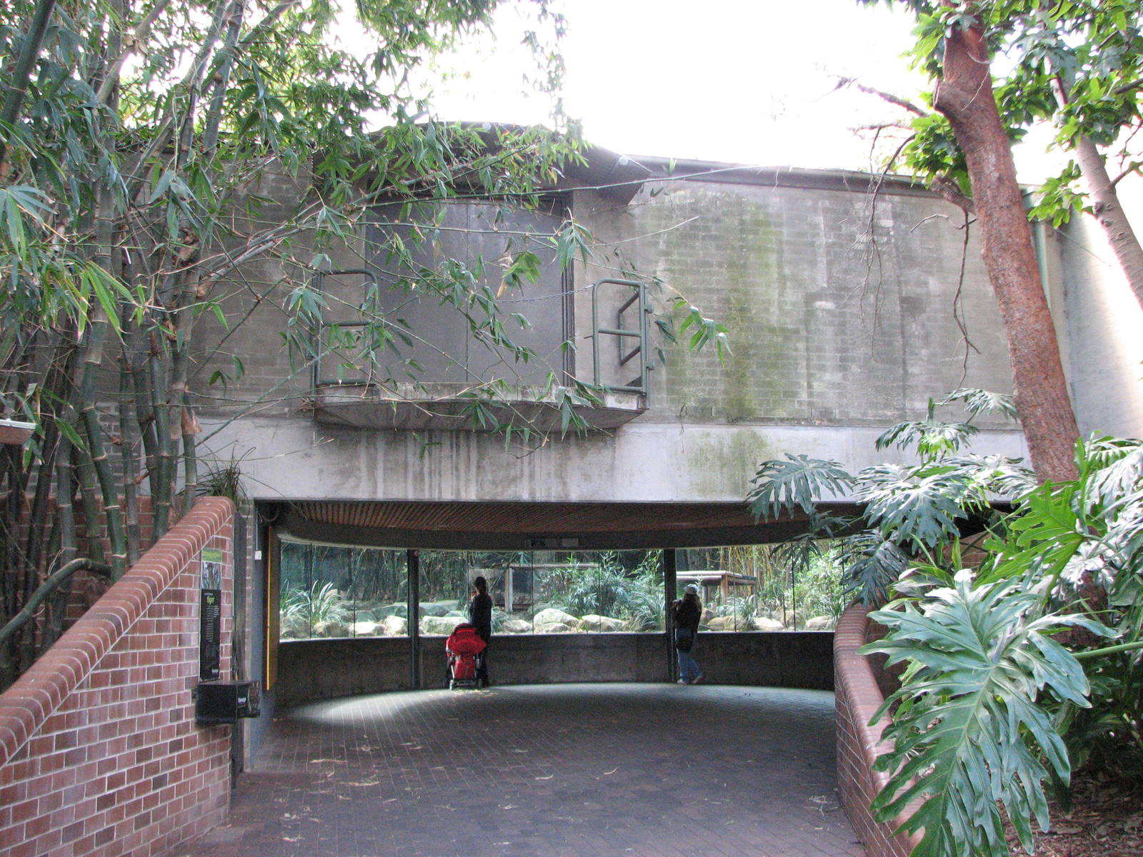 Taronga Zoo 2007 - Front of the Sumatran Tiger exhibit