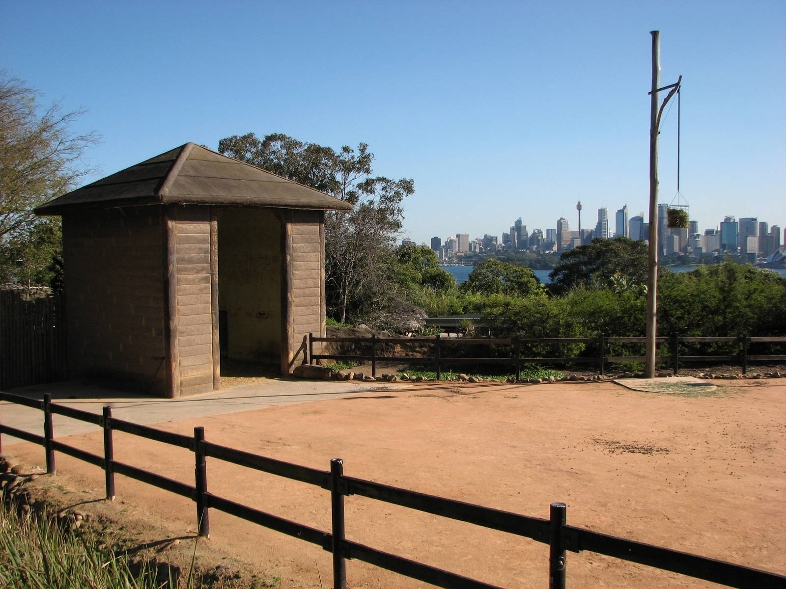 Taronga Zoo 2007 - Part of the giraffe exhibit