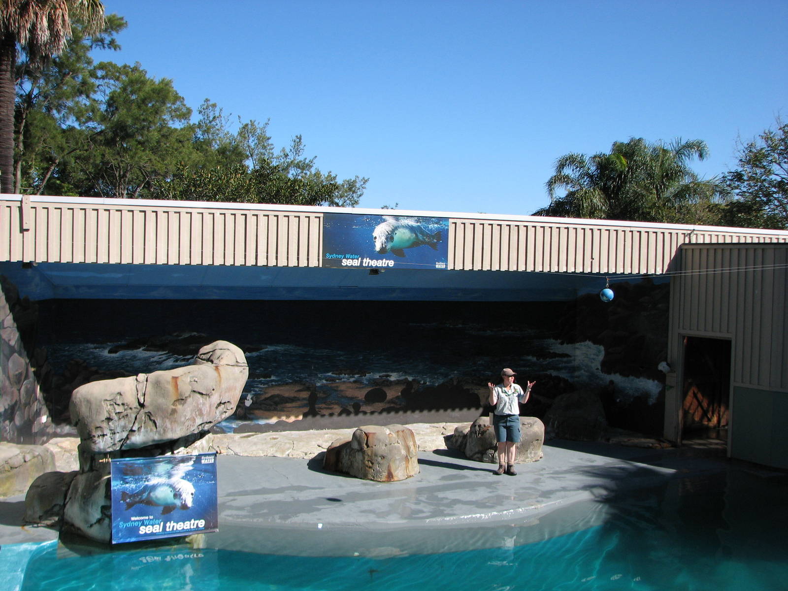 Taronga Zoo 2007 - Seal show amphitheatre