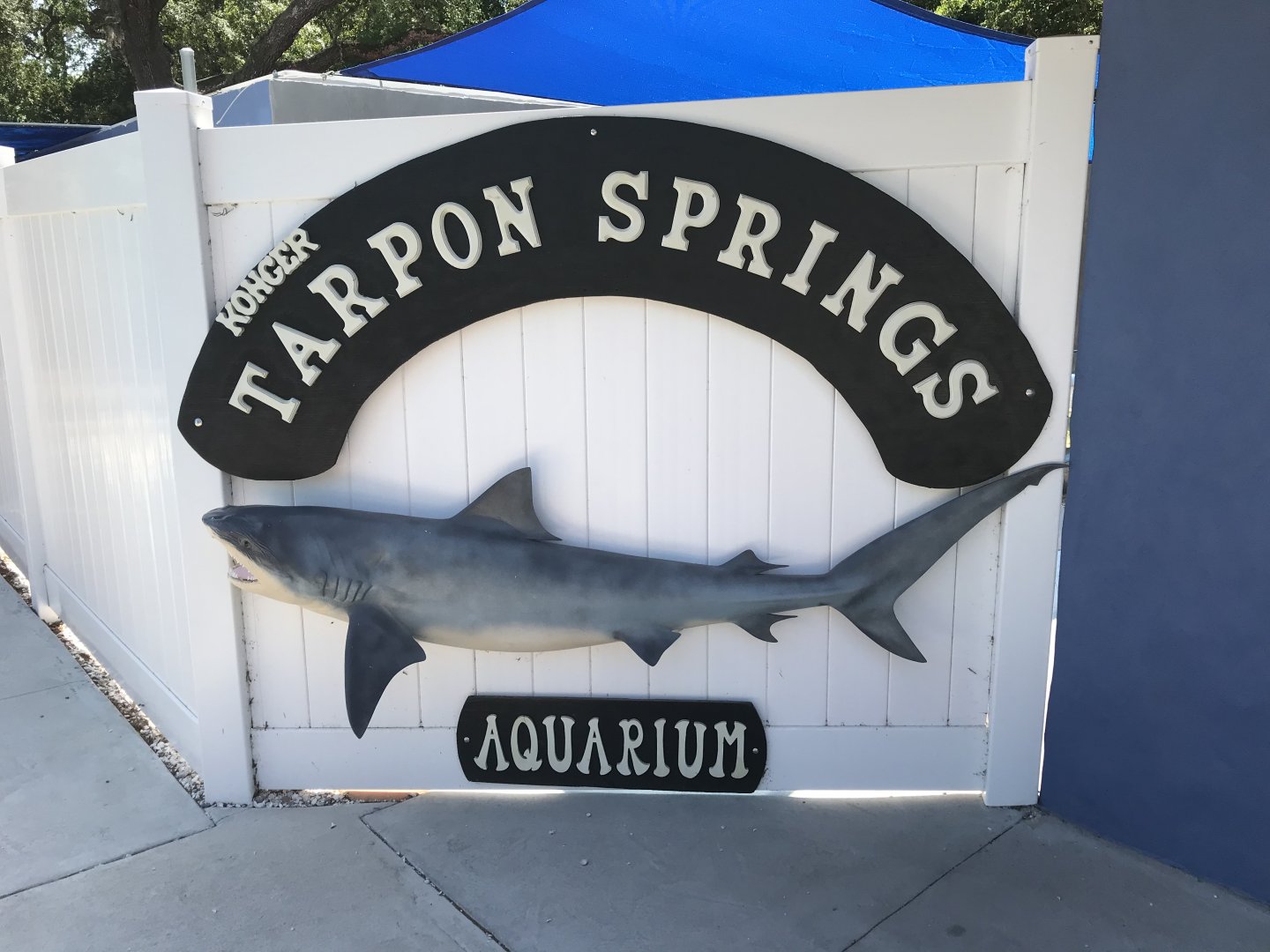 Tarpon Springs Aquarium Entrance Sign (New Location)