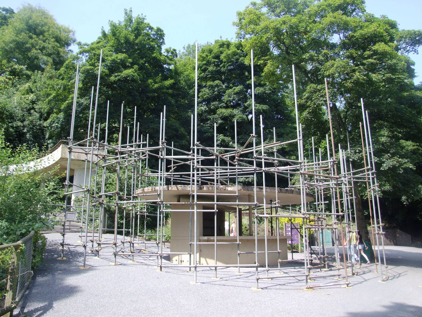 Tecton Kiosk with Scaffolding at Dudley, 14/07/13