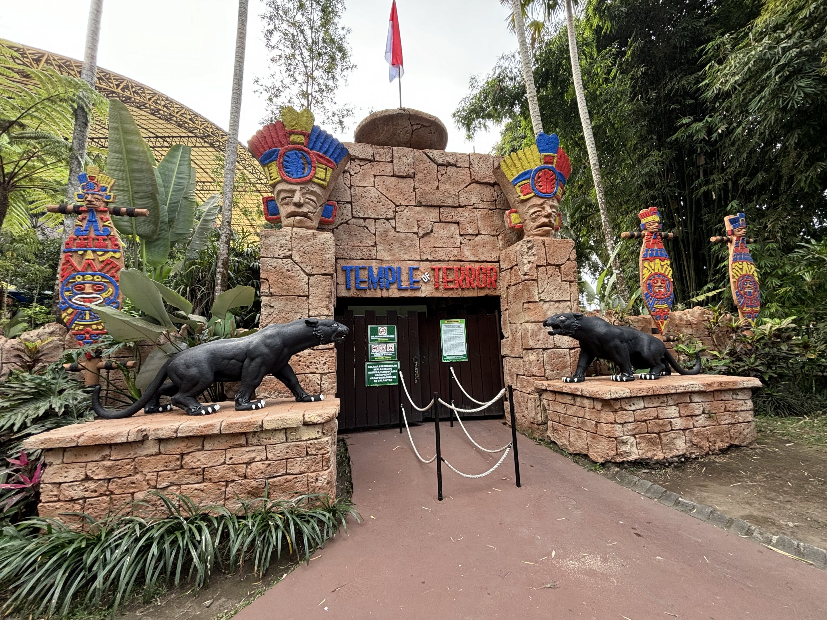 Temple of Terror - ride