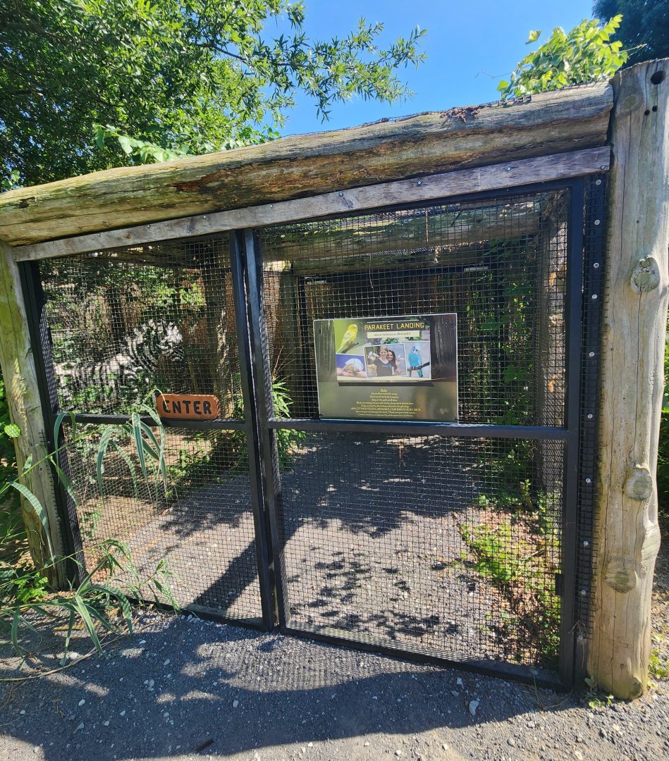 Tennessee Safari Park - Australian aviary entrance