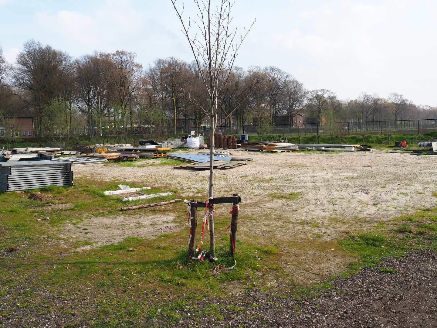 Terrain with construction materials, 2019-04-06