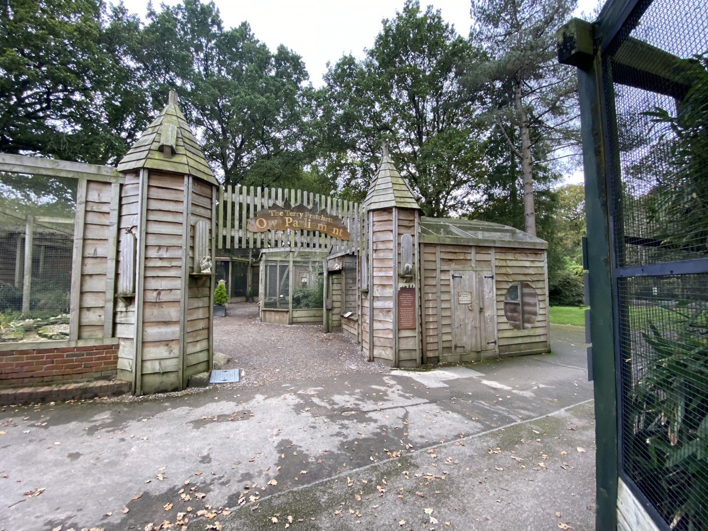 Terry Pratchett Owl Parliament 061121