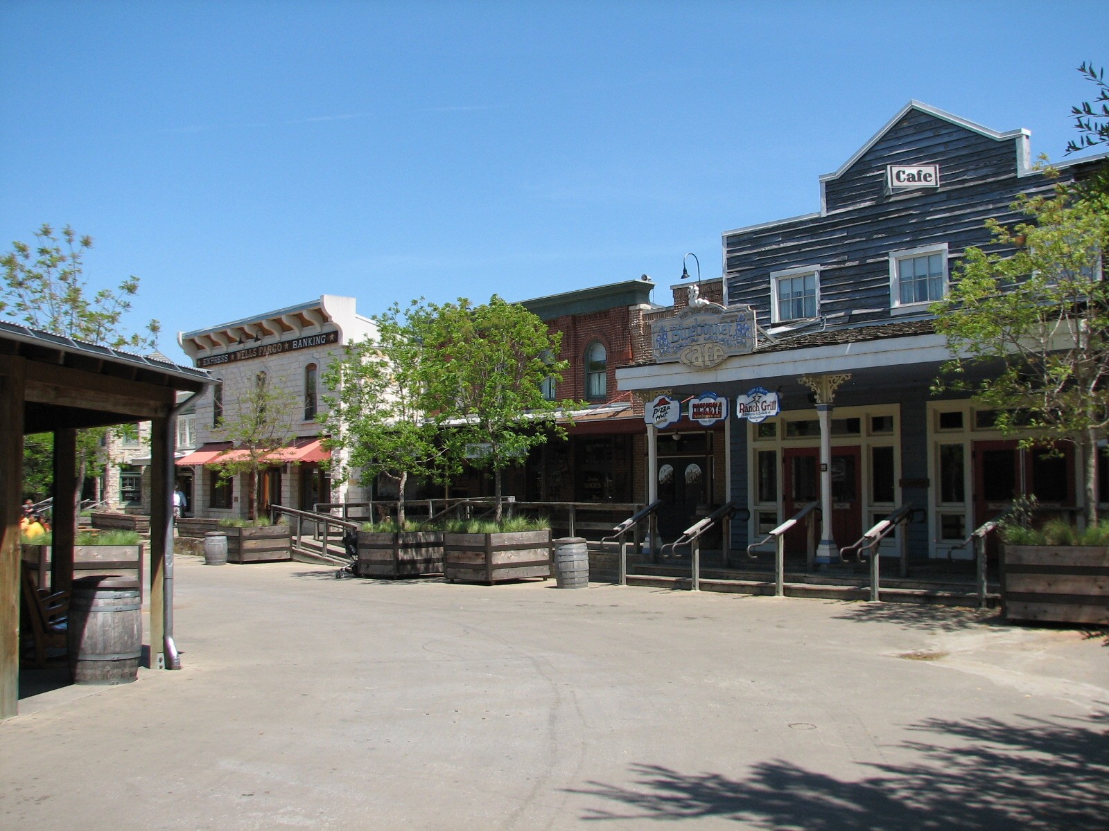Texas Wild! - Texas Town - Bluebonnet Cafe