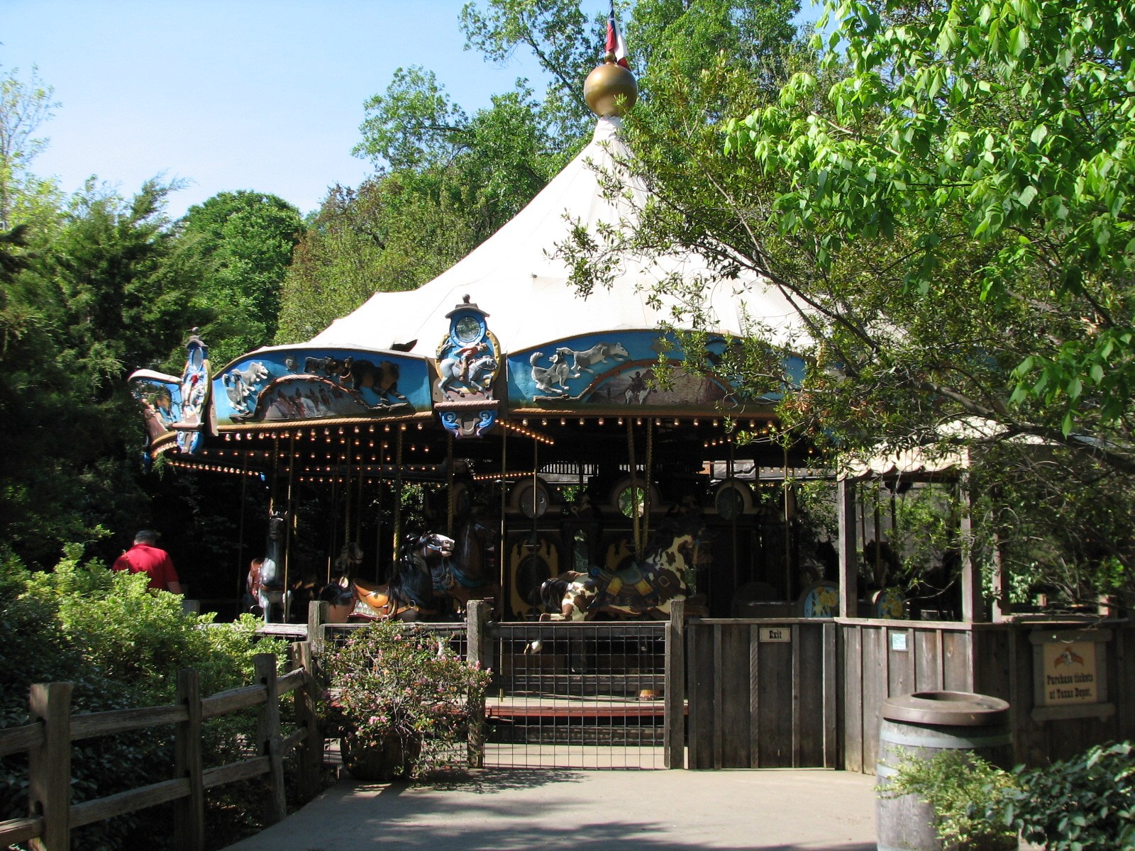 Texas Wild! - Texas Town - Country Carousel