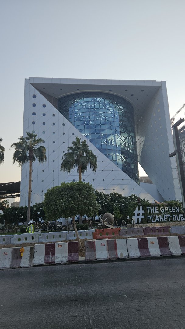 The green planet Dubai
