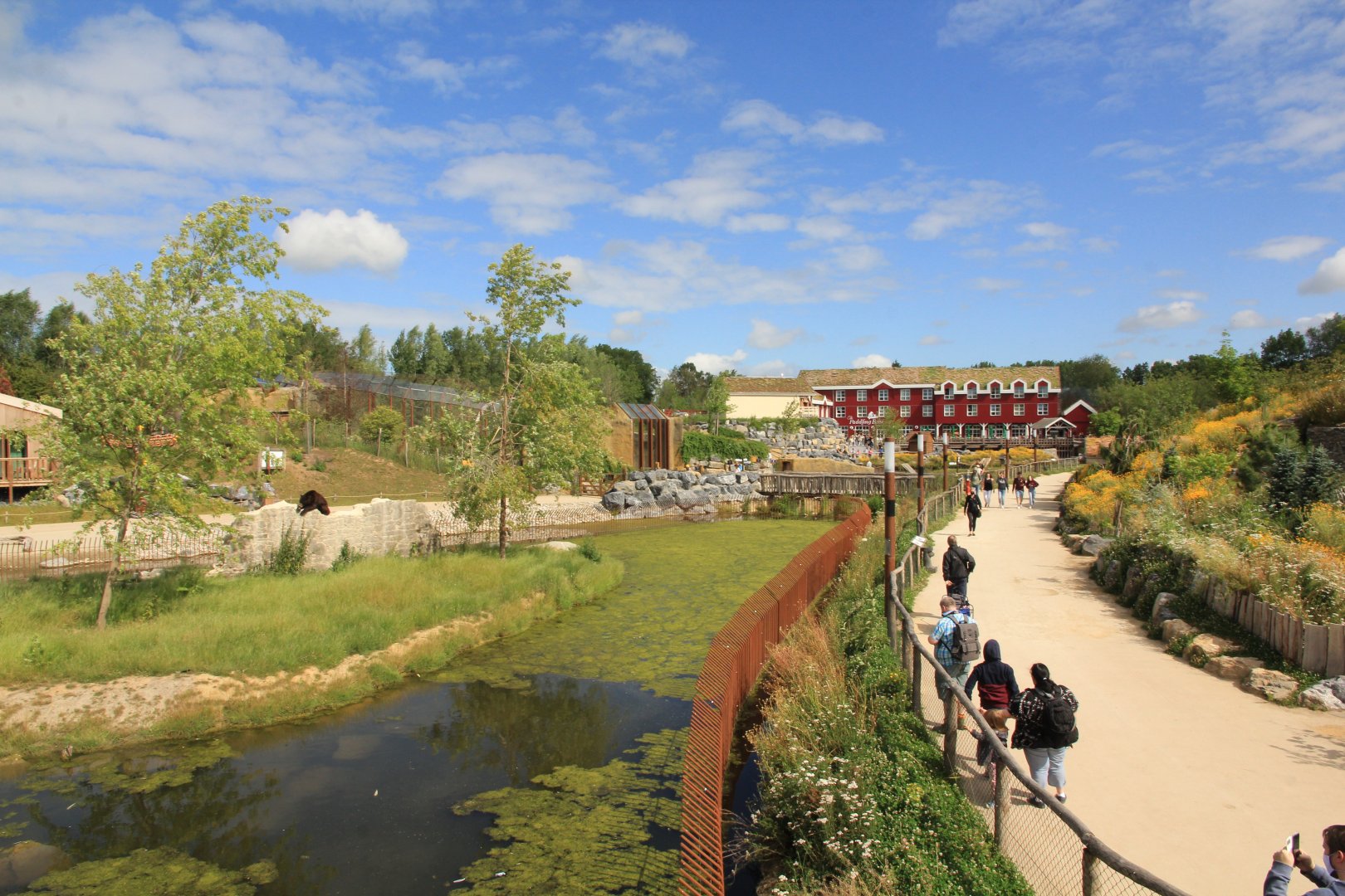 The Last Frontier - Black bear enclosure