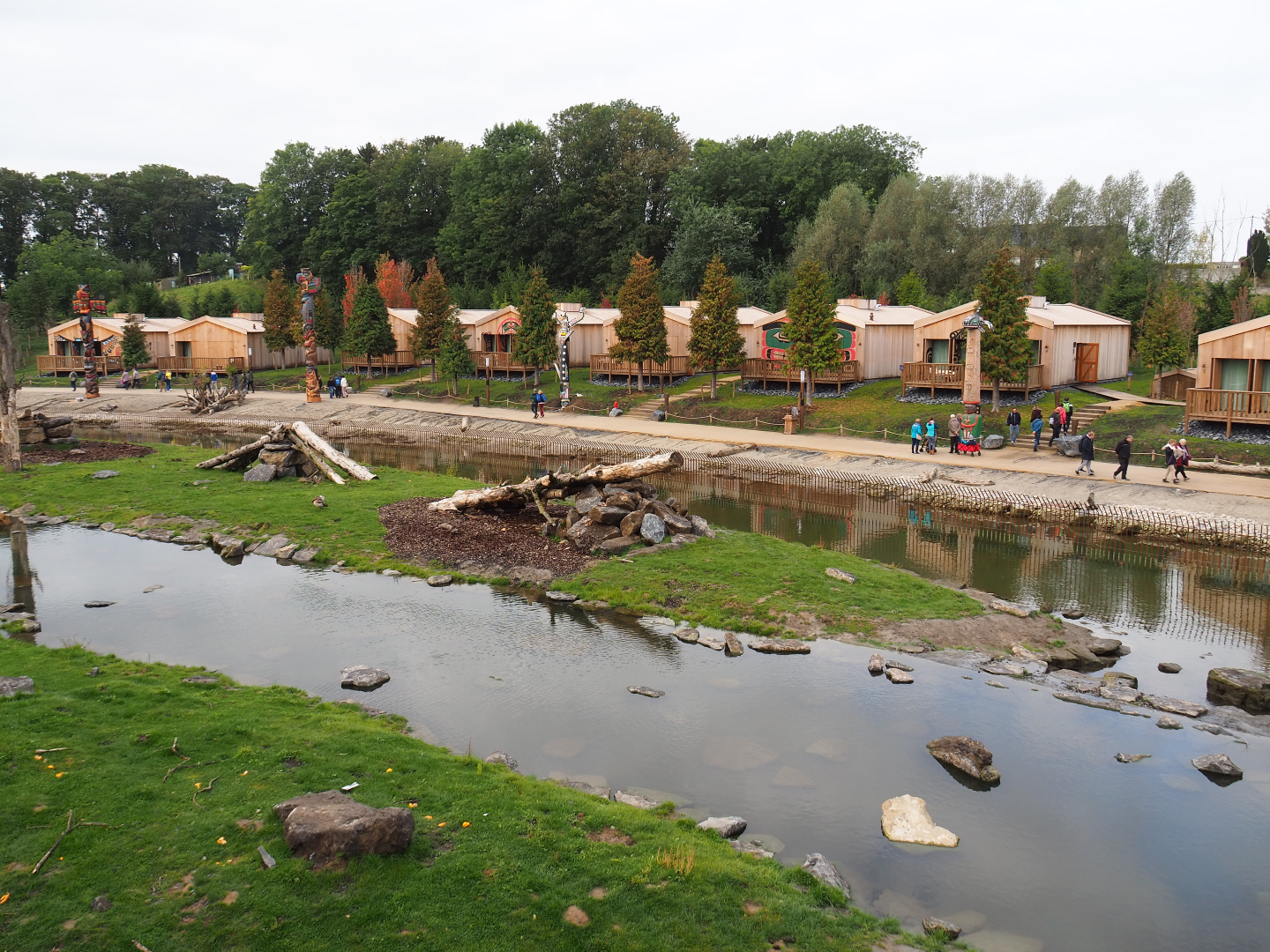 The Last Frontier - Eurasian brown bear and American black bear exhibit and Native Village lodges, 2019-10-04