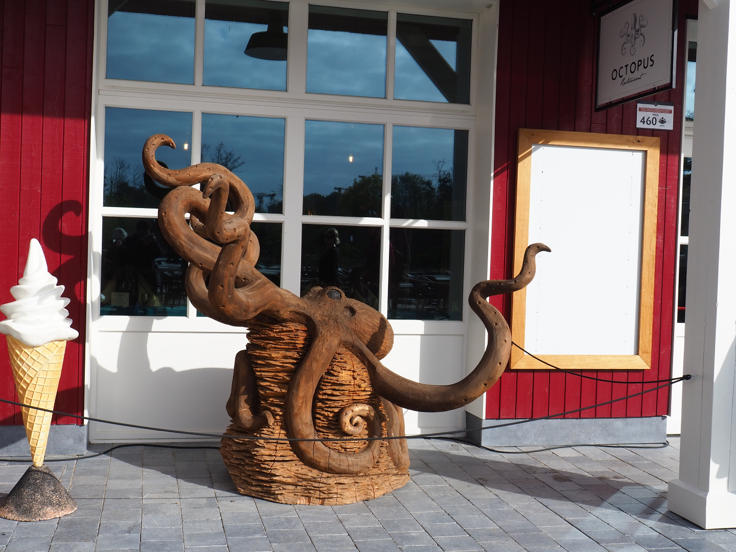 The Last Frontier theming - Octopus wood carving outside Octopus restaurant, 2019-10-04