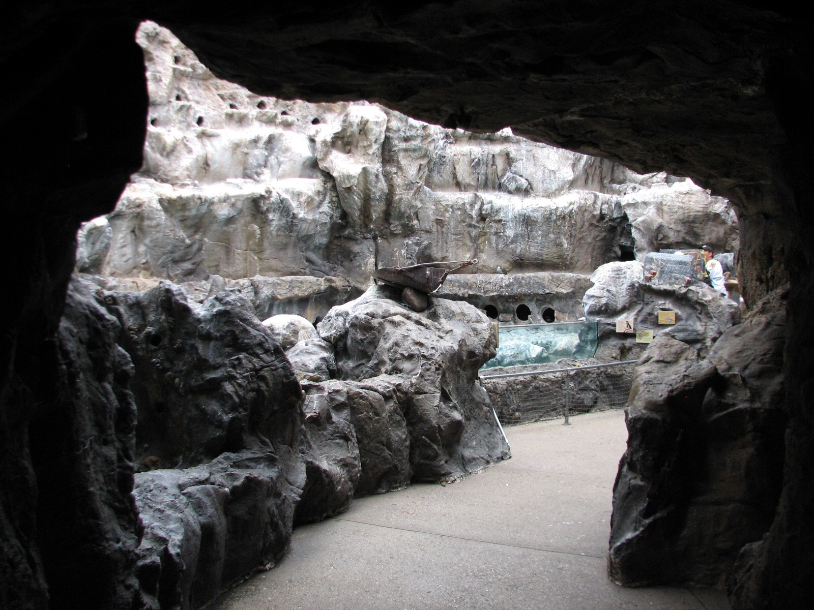The Living Coast - Rocky Shores Bird Exhibit Entrance