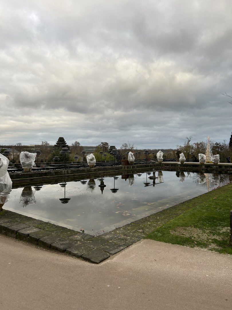 The old elephant bath place (right?)